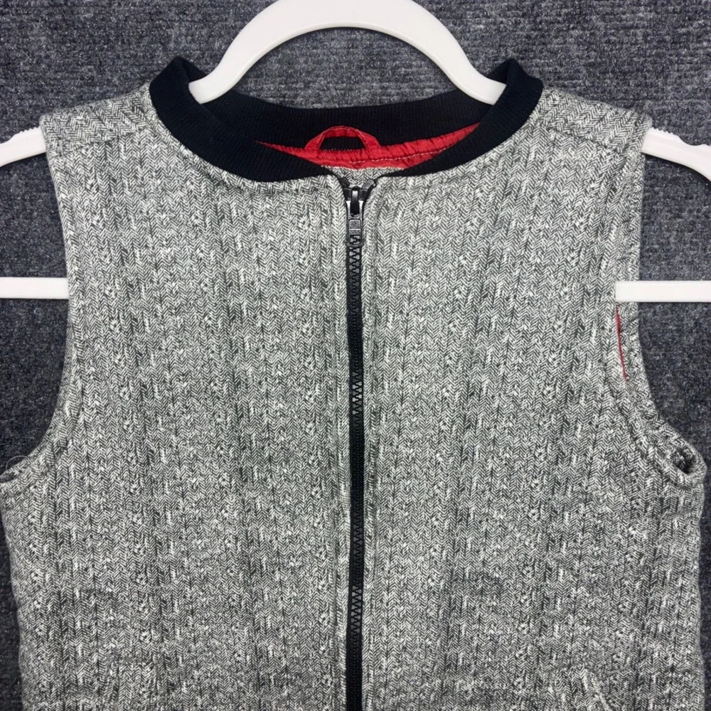 Outdoor Kids Full Zip Herringbone‎ Quilted Vest Size 12 Grey Red 6894993